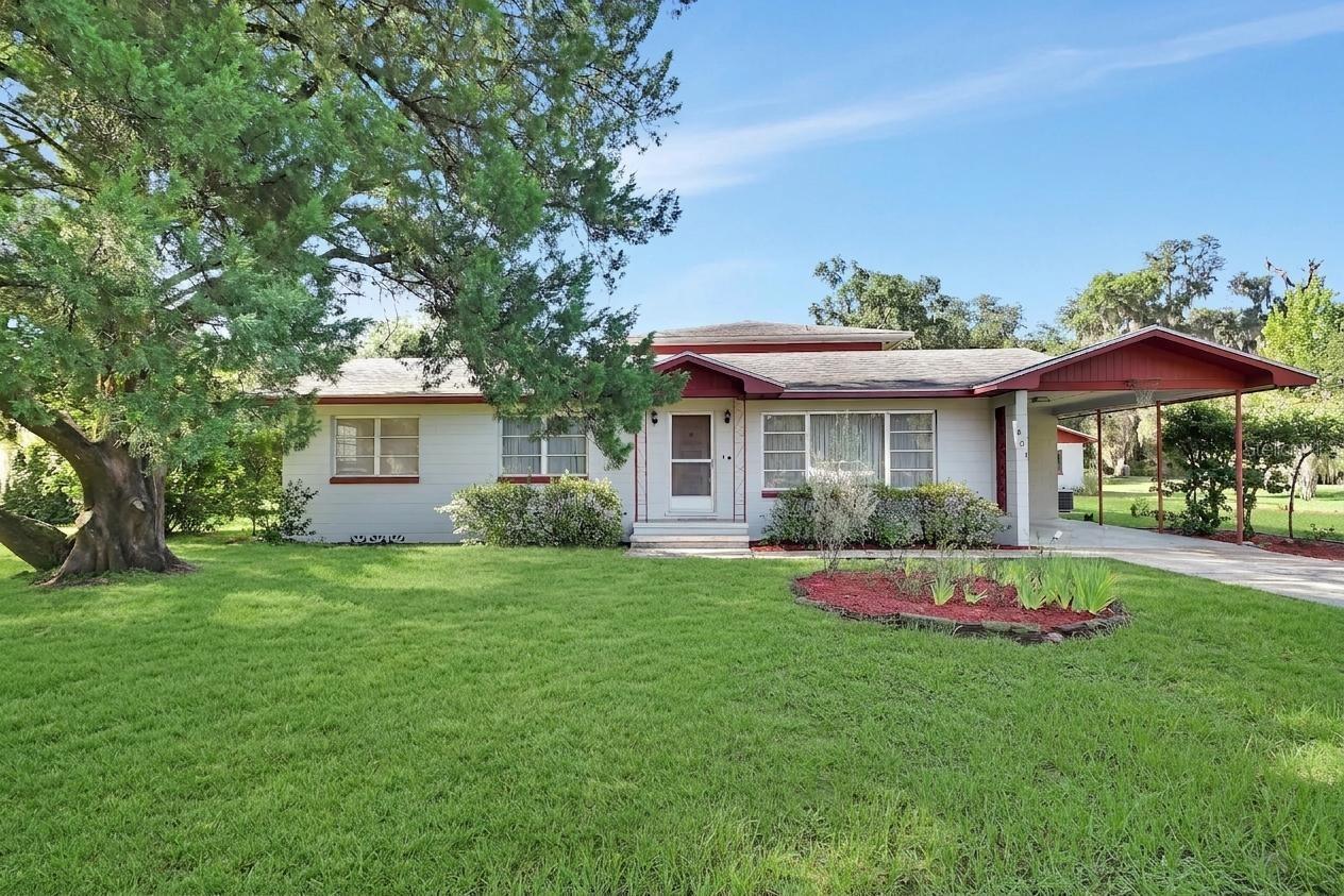 601 Glenwood, Deland, FL 32720