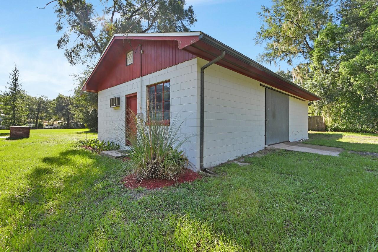601 Glenwood, Deland, FL 32720