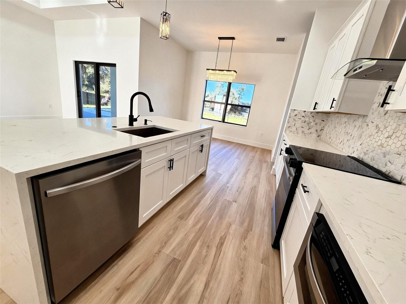 2524 Waller, North Port, FL 34288