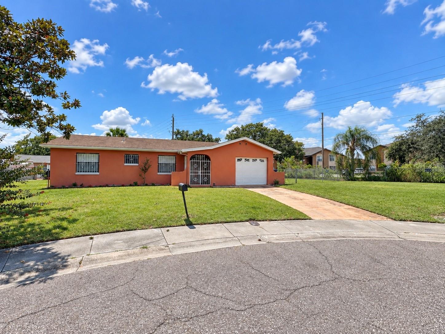 4068 Castlegate, Orlando, FL 32839