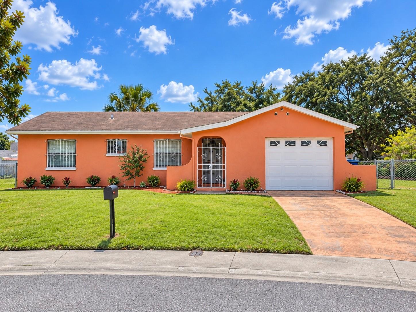 4068 Castlegate, Orlando, FL 32839