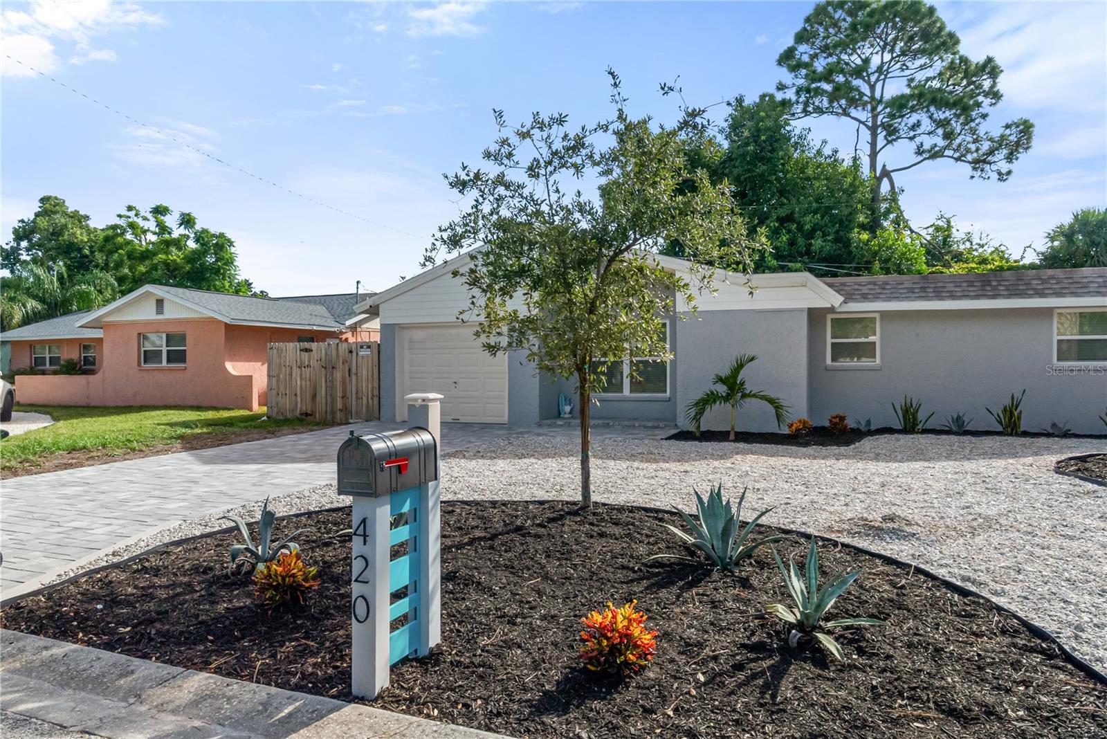 420 Melody, Sarasota, FL 34237