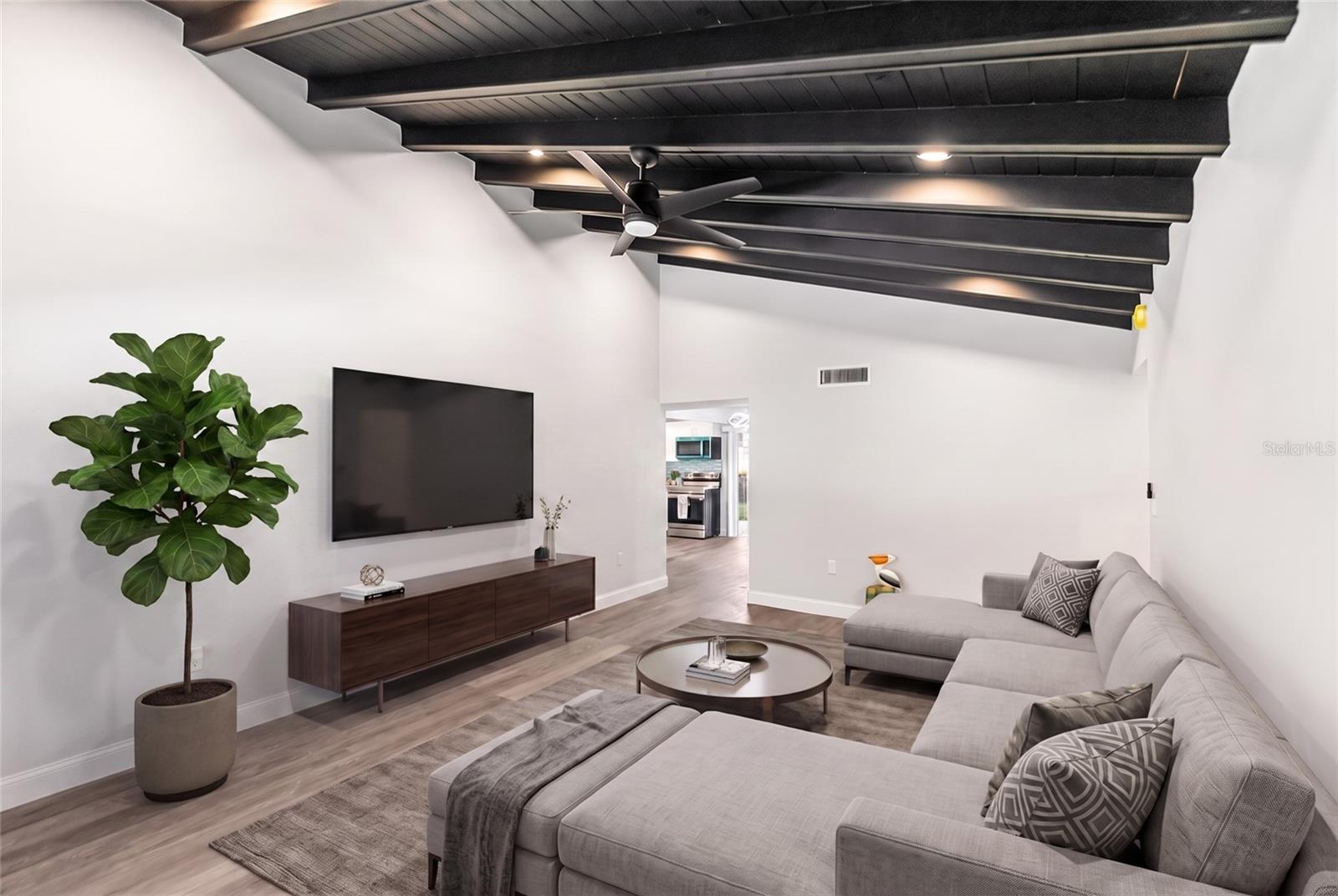 420 Melody, Sarasota, FL 34237