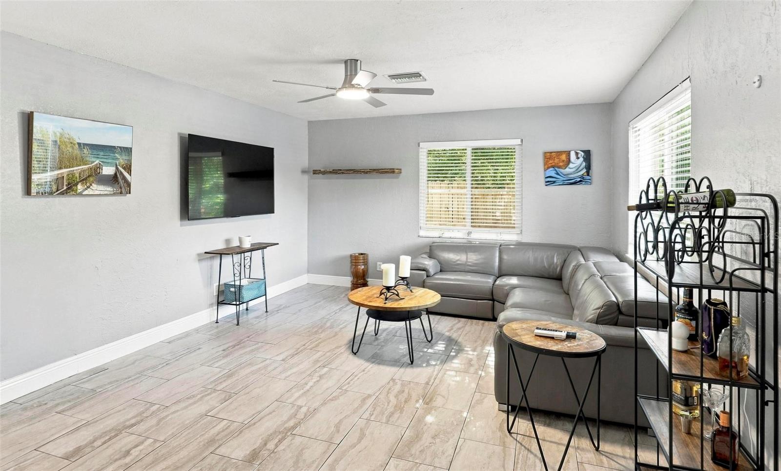 8028 25th, St Petersburg, FL 33710
