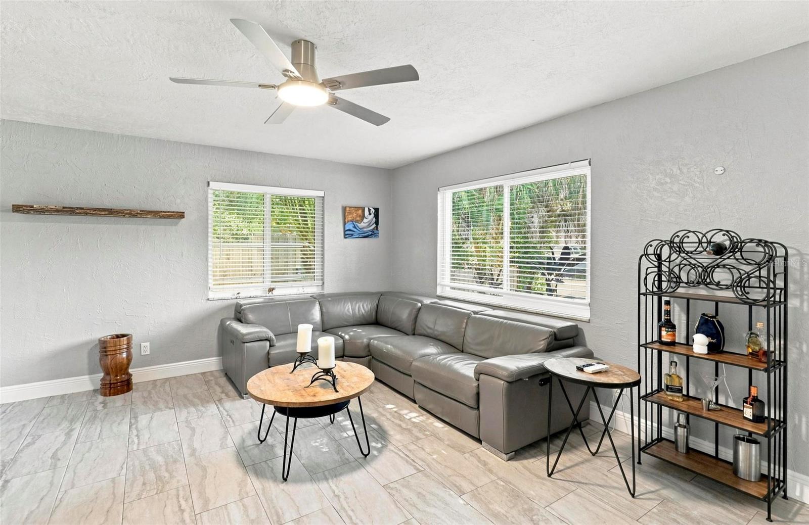 8028 25th, St Petersburg, FL 33710