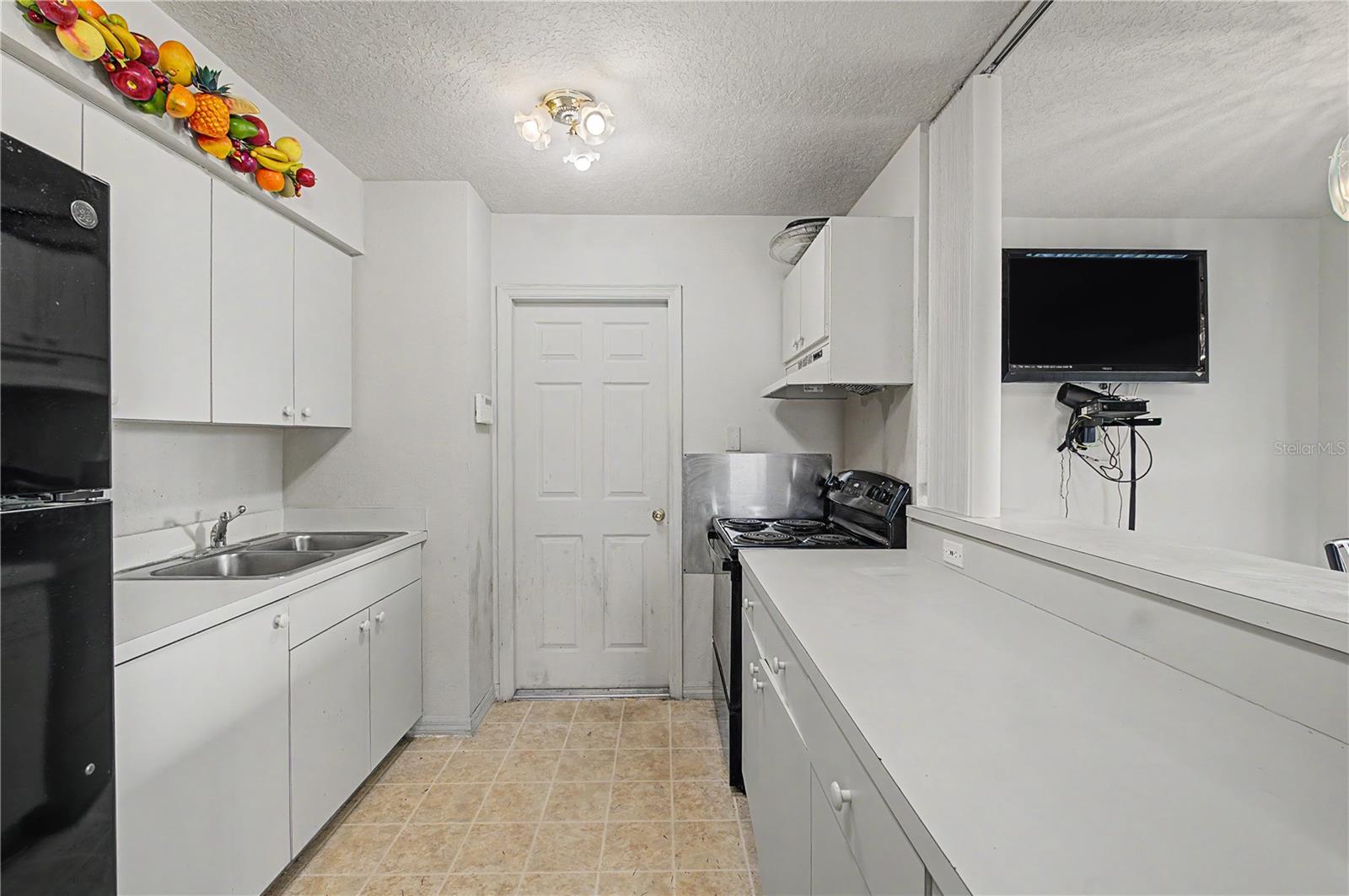 2423 Okara, Tampa, FL 33612
