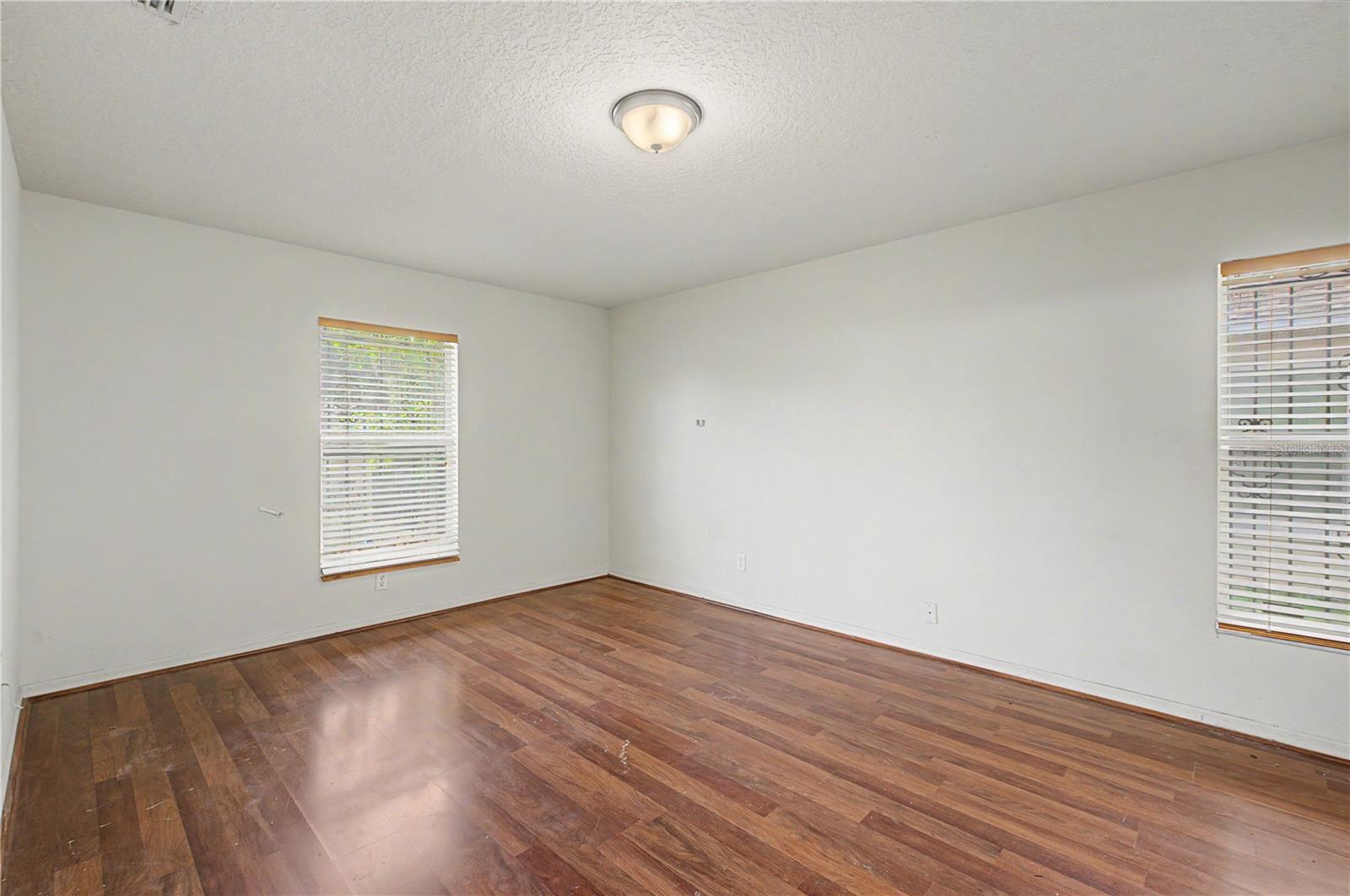 2423 Okara, Tampa, FL 33612