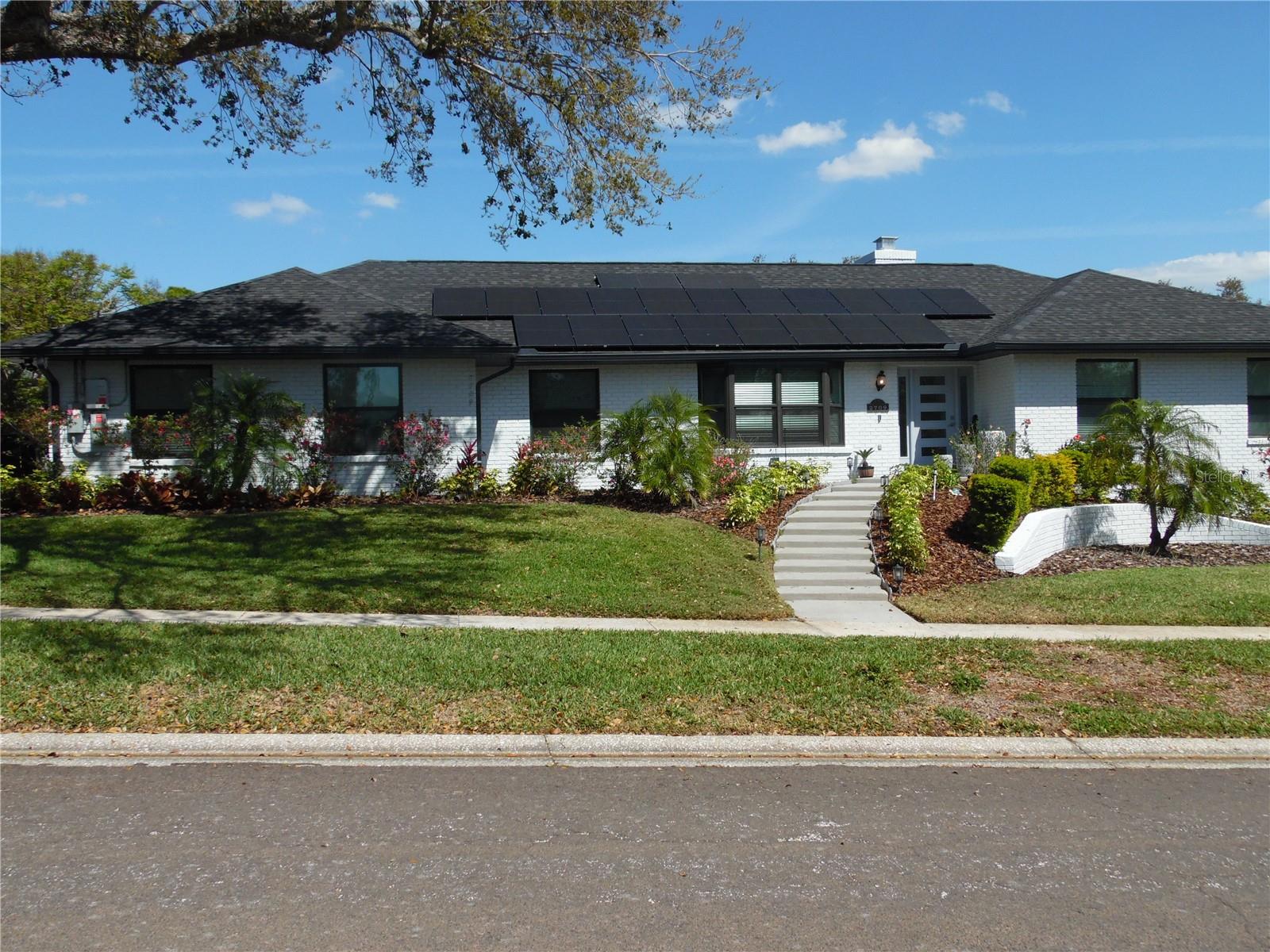 2709 Fairway View, Valrico, FL 33596