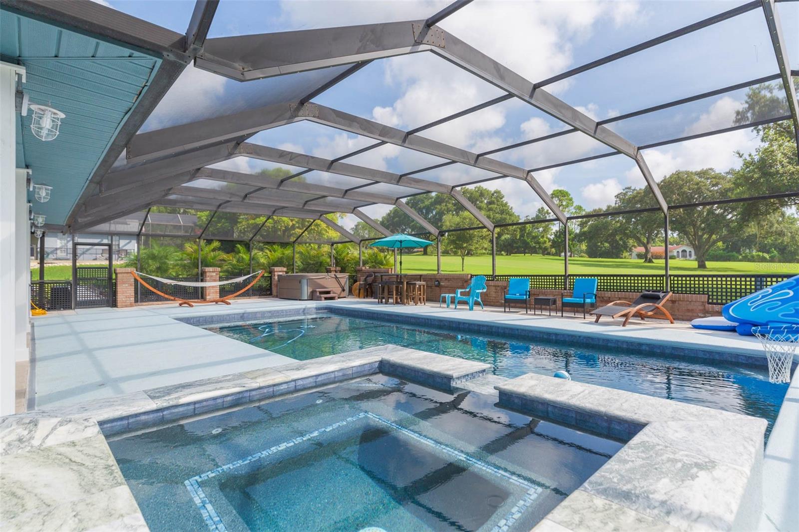 2709 Fairway View, Valrico, FL 33596