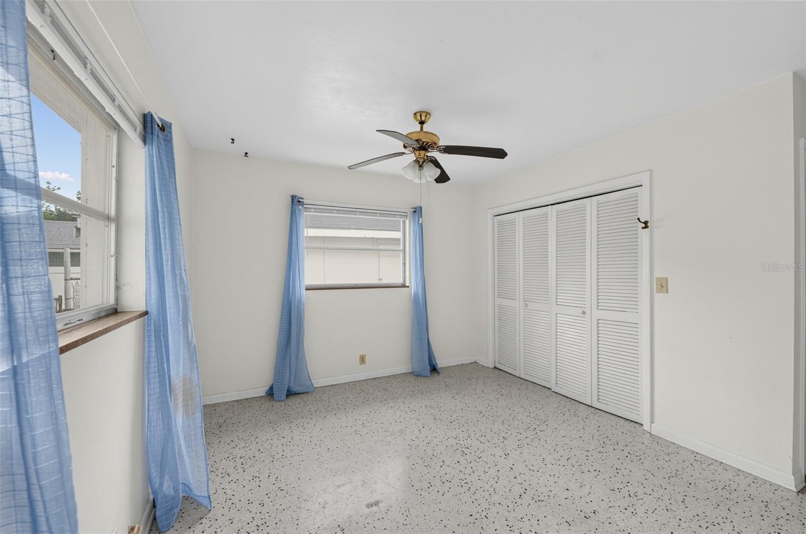 3913 Cass, Tampa, FL 33609