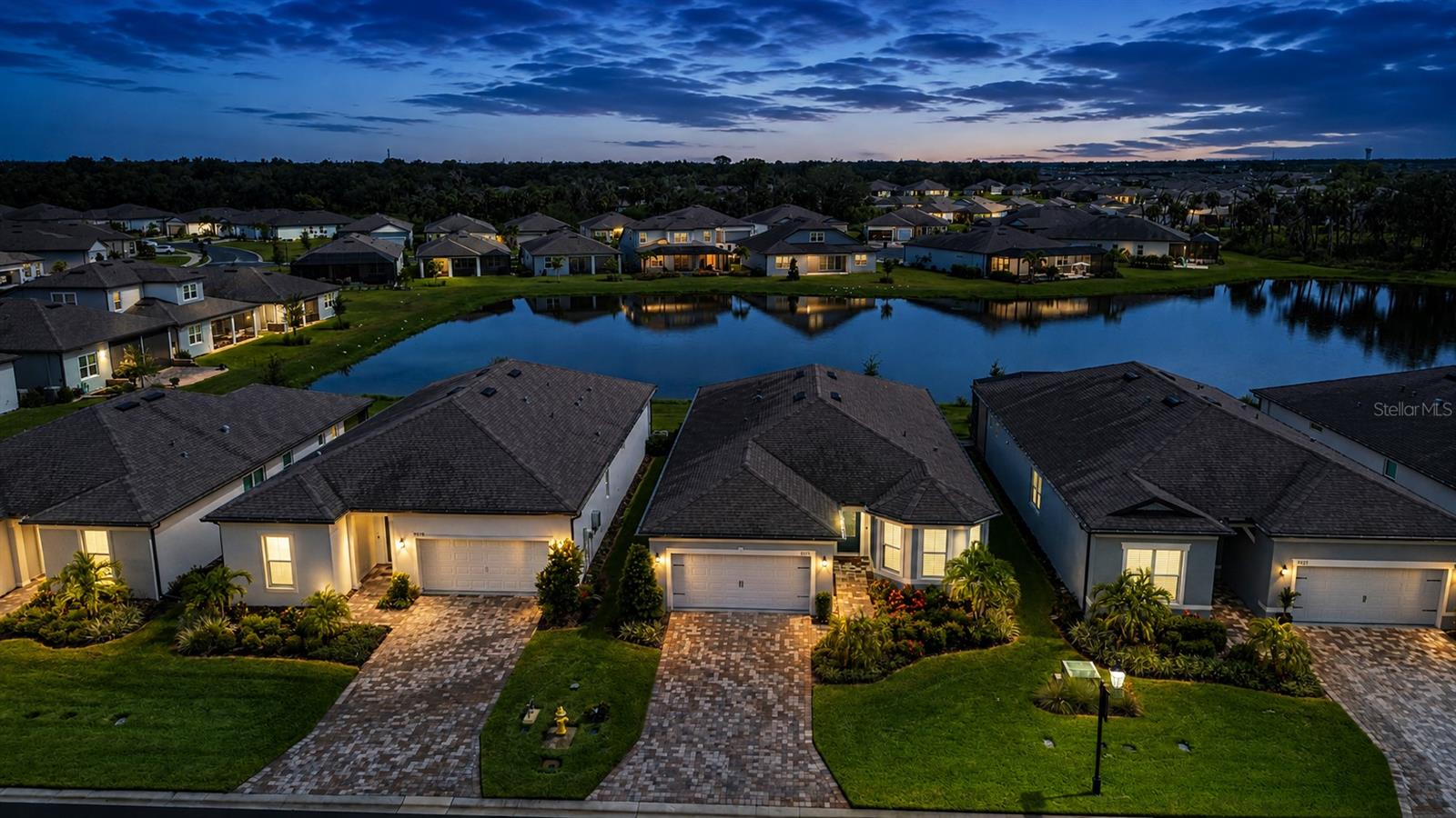 9315 Barrier Coast, Parrish, FL 34219