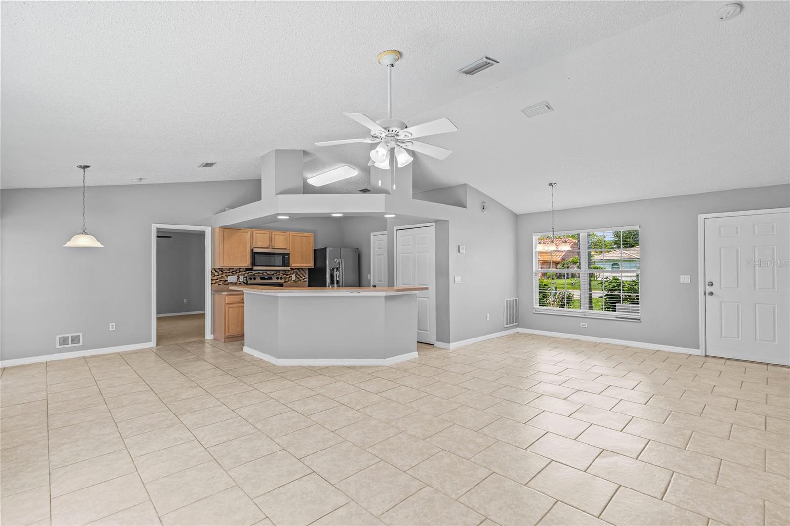94 Bird of Paradise, Palm Coast, FL 32137