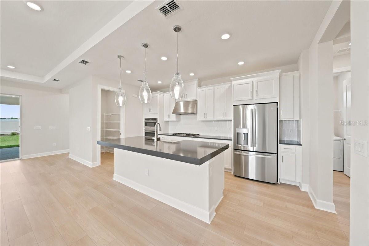7804 Caspian, Palmetto, FL 34221