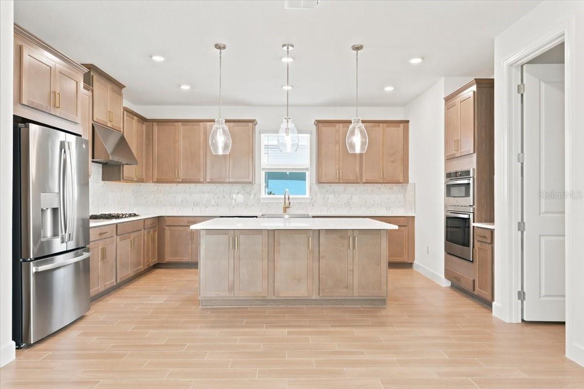 13902 Fletcher, Palmetto, FL 34221
