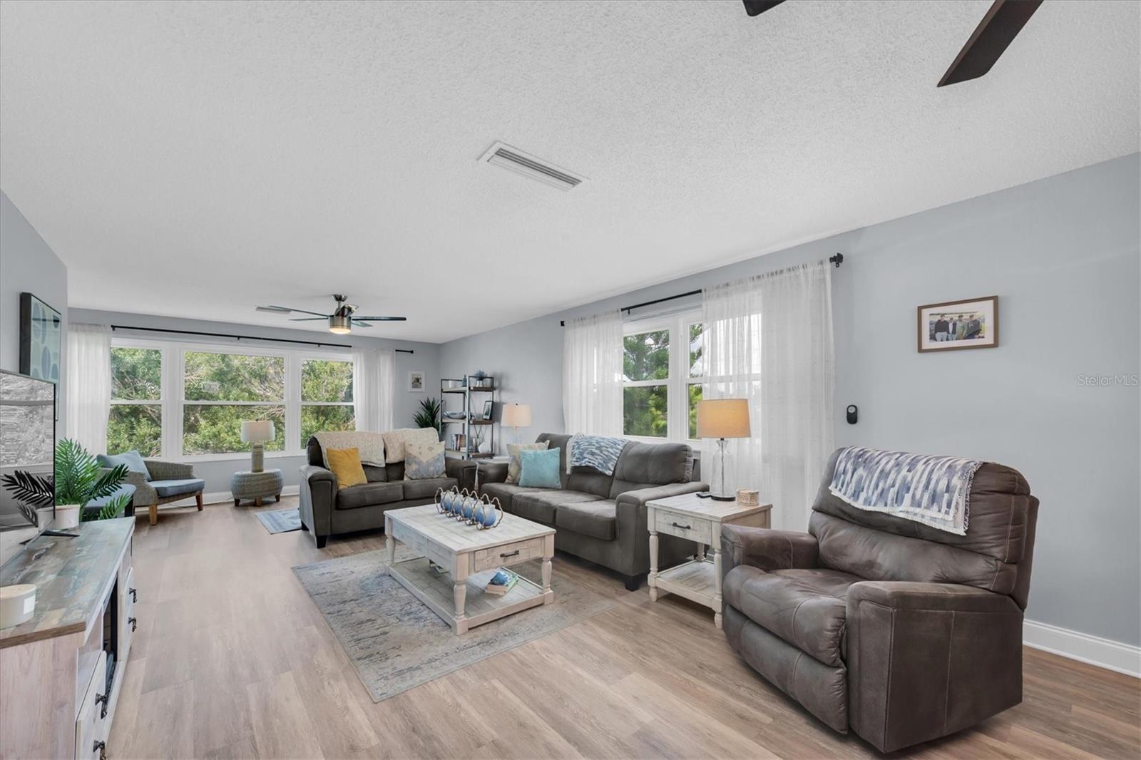 5603 80th Unit 415, St Petersburg, FL 33709