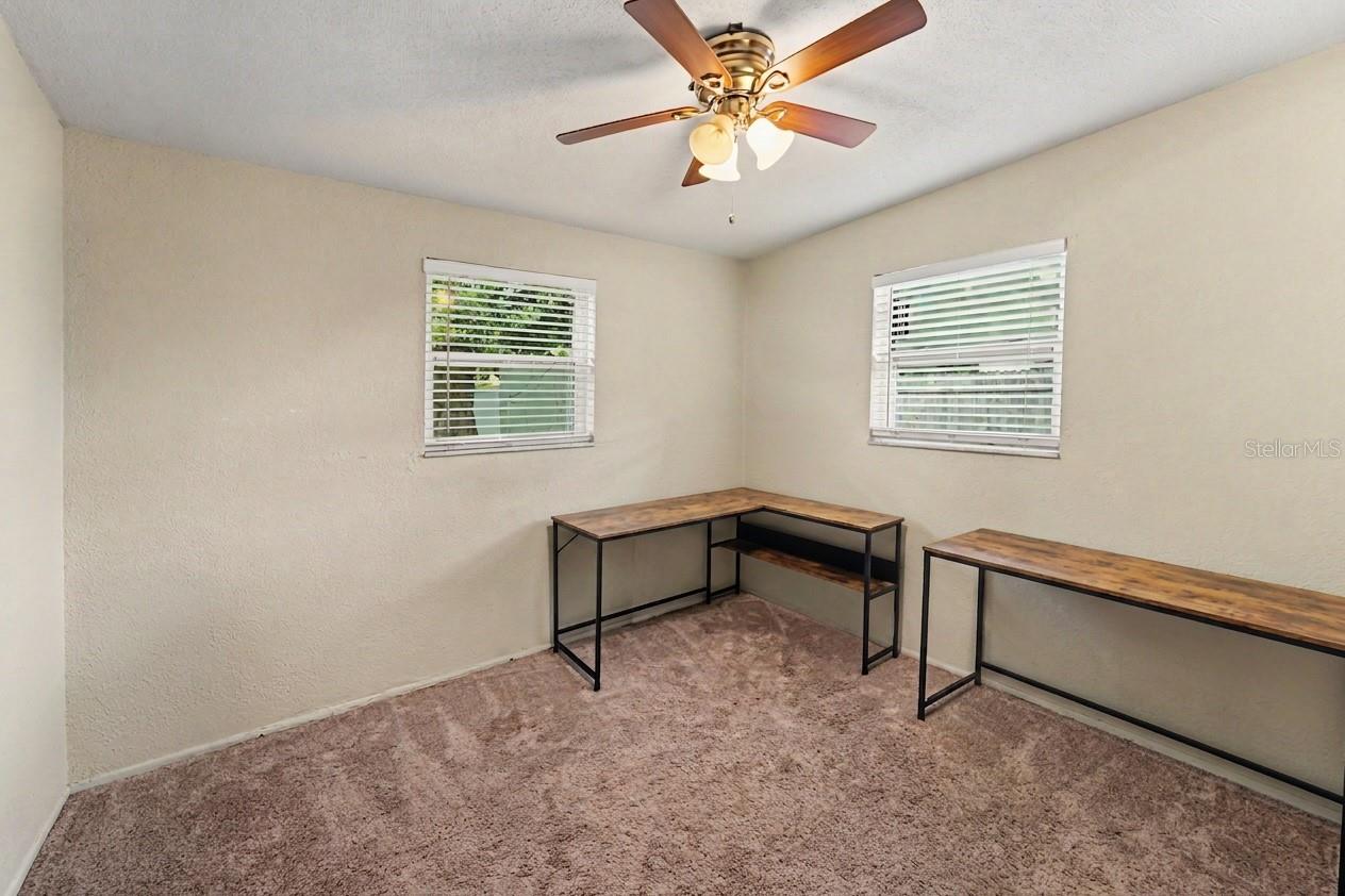 8490 92nd Ter, Seminole, FL 33777