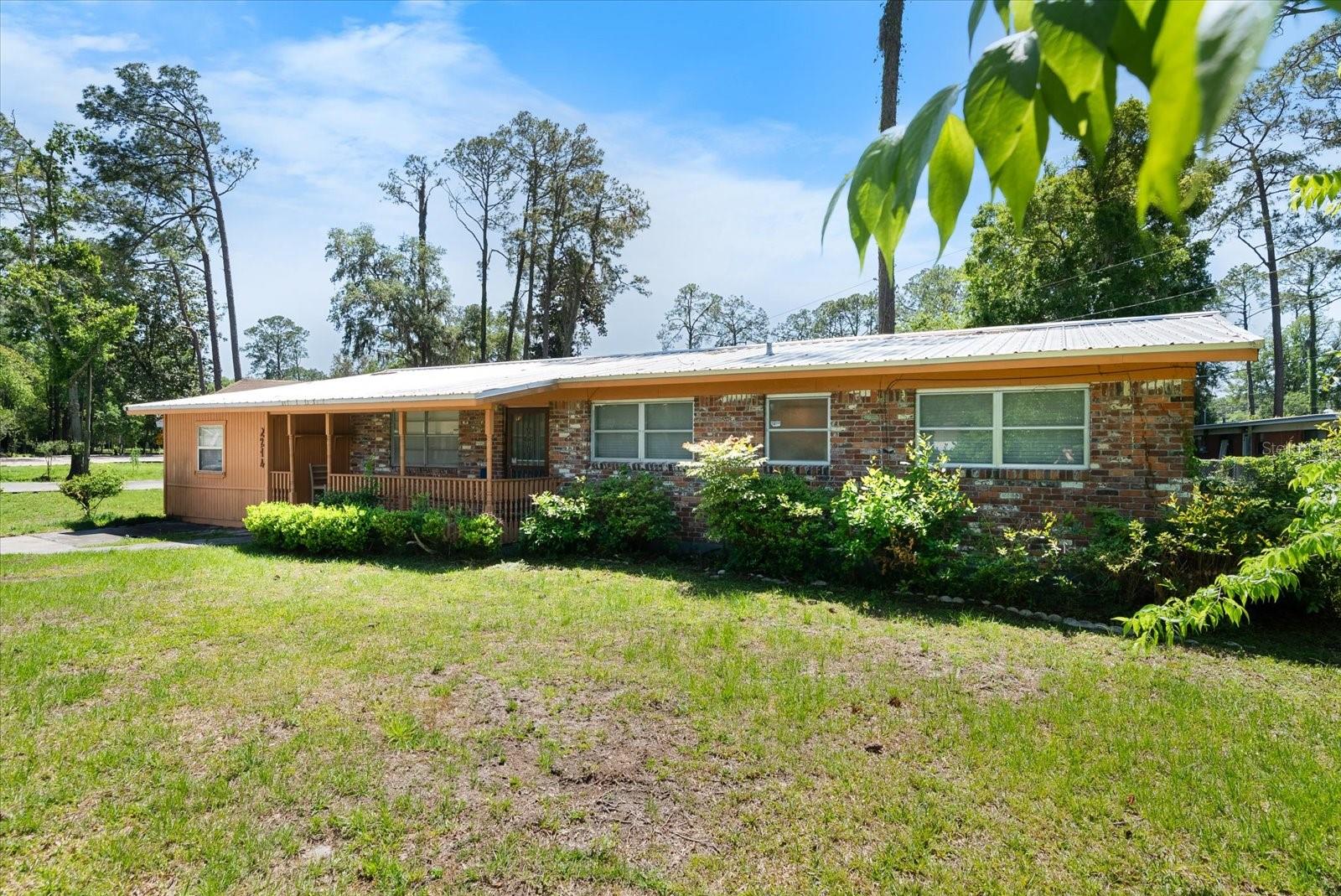 2214 17th, Gainesville, FL 32609