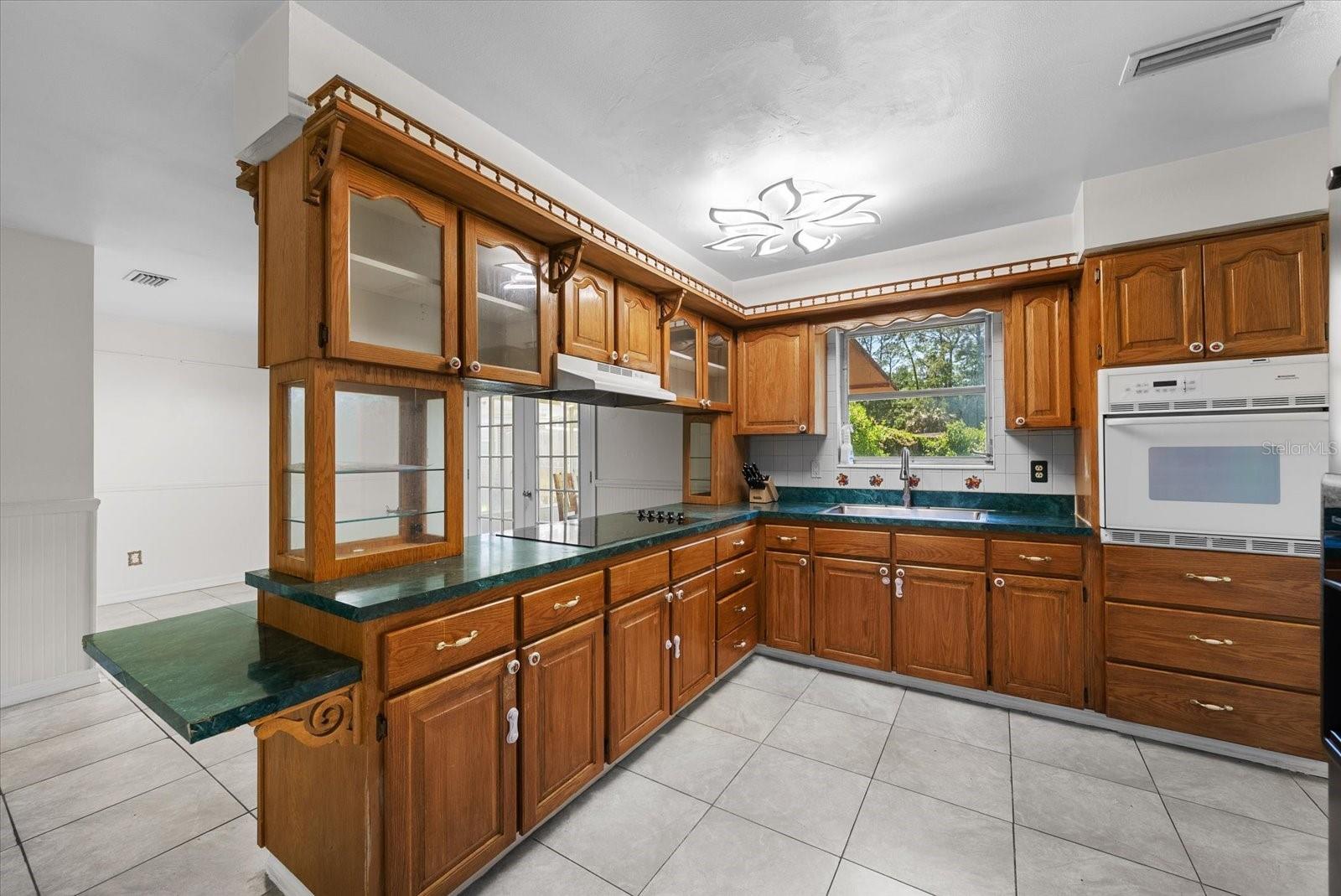 2214 17th, Gainesville, FL 32609