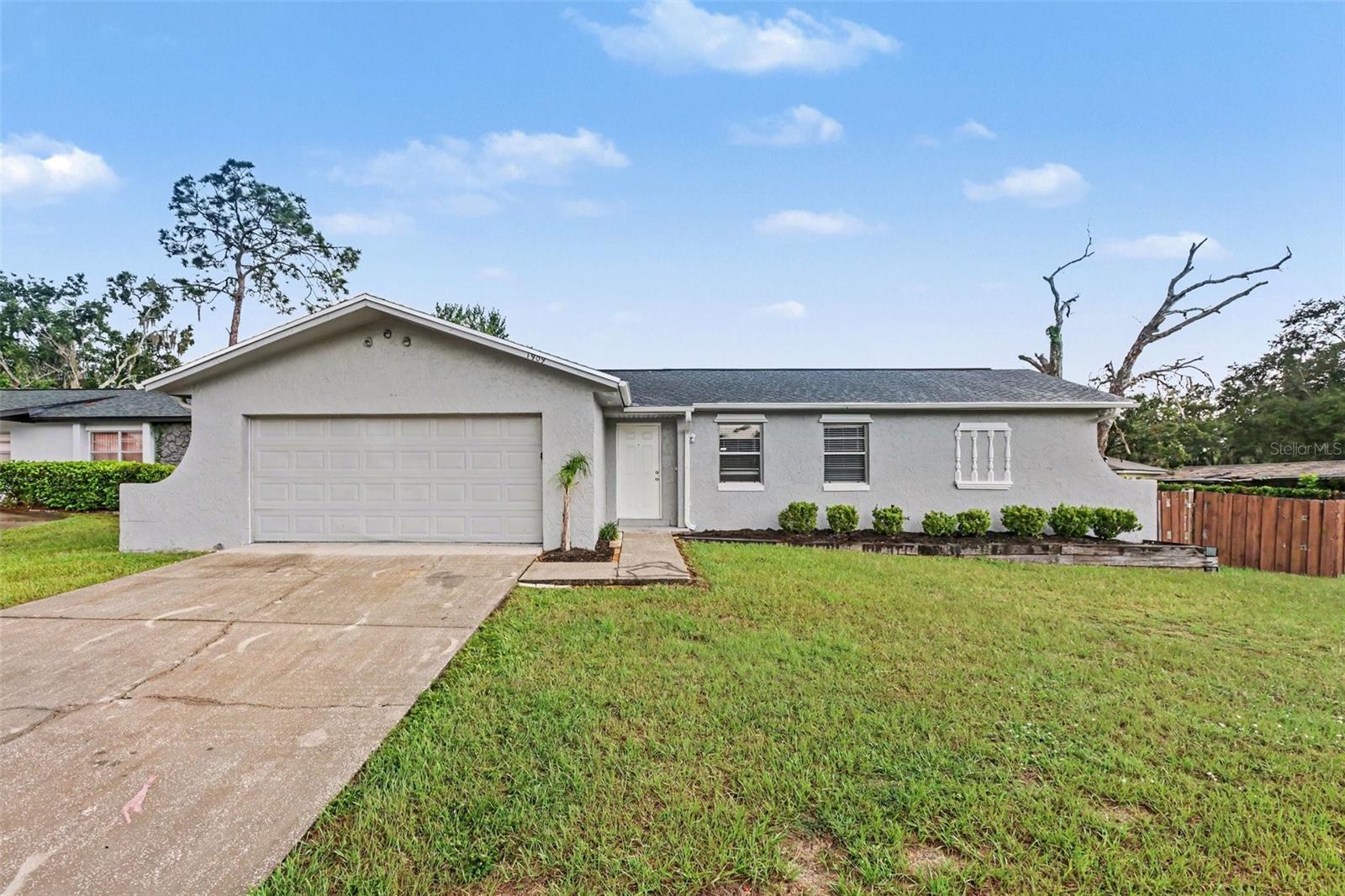 1909 Shannonwood, Brandon, FL 33510