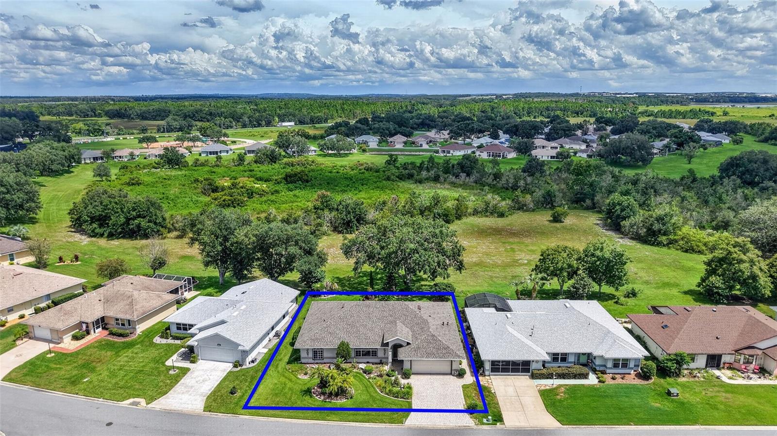 21526 King Henry, Leesburg, FL 34748