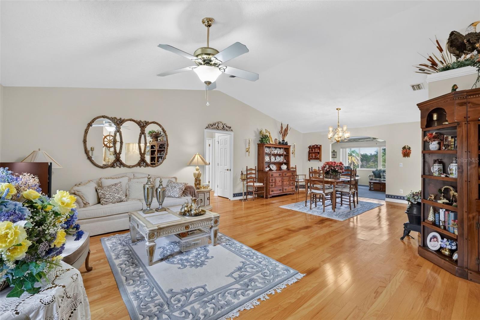 21526 King Henry, Leesburg, FL 34748