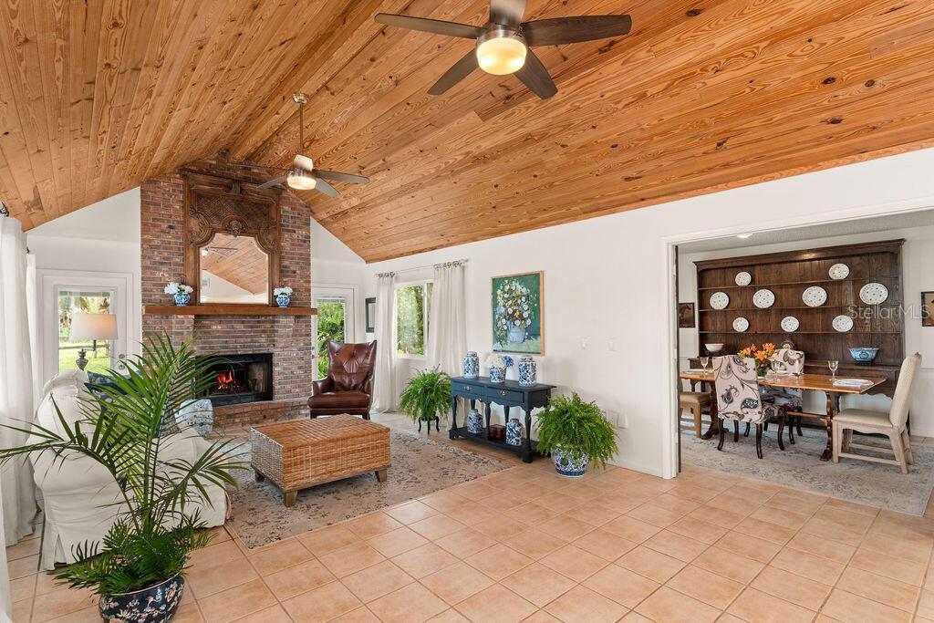 5240 Myakka Valley, Sarasota, FL 34241