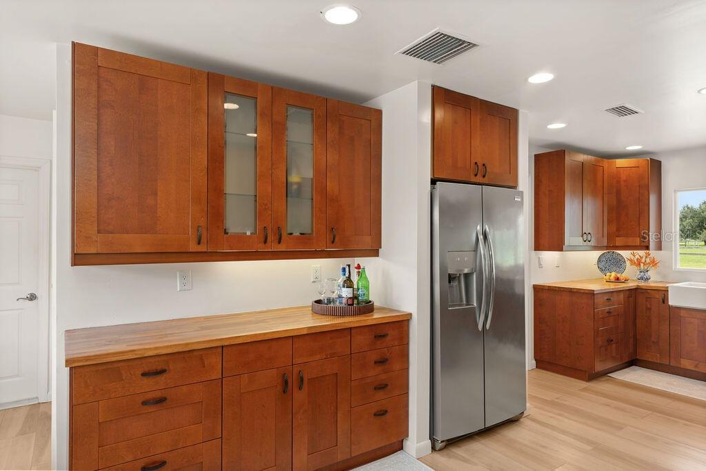 5240 Myakka Valley, Sarasota, FL 34241