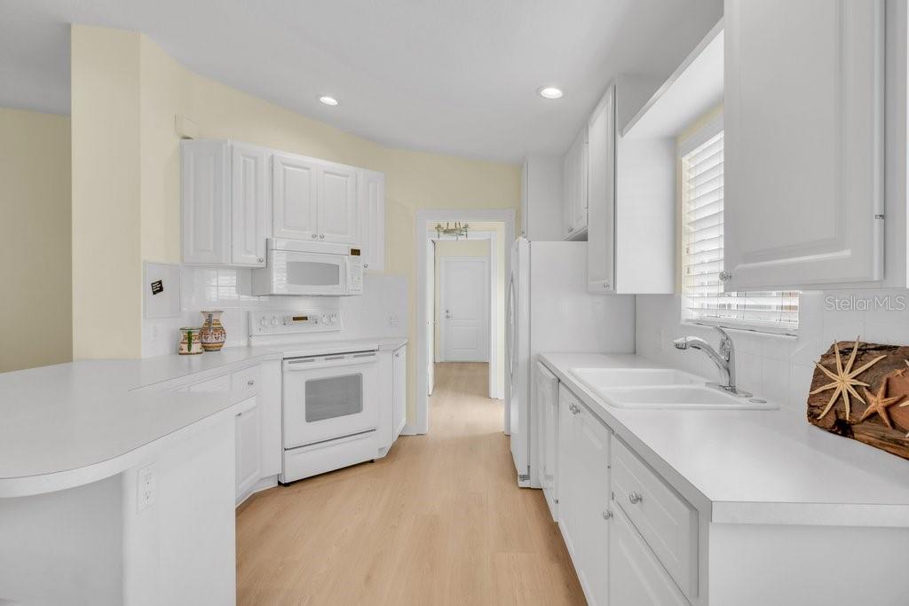 7564 Pesaro, Sarasota, FL 34238