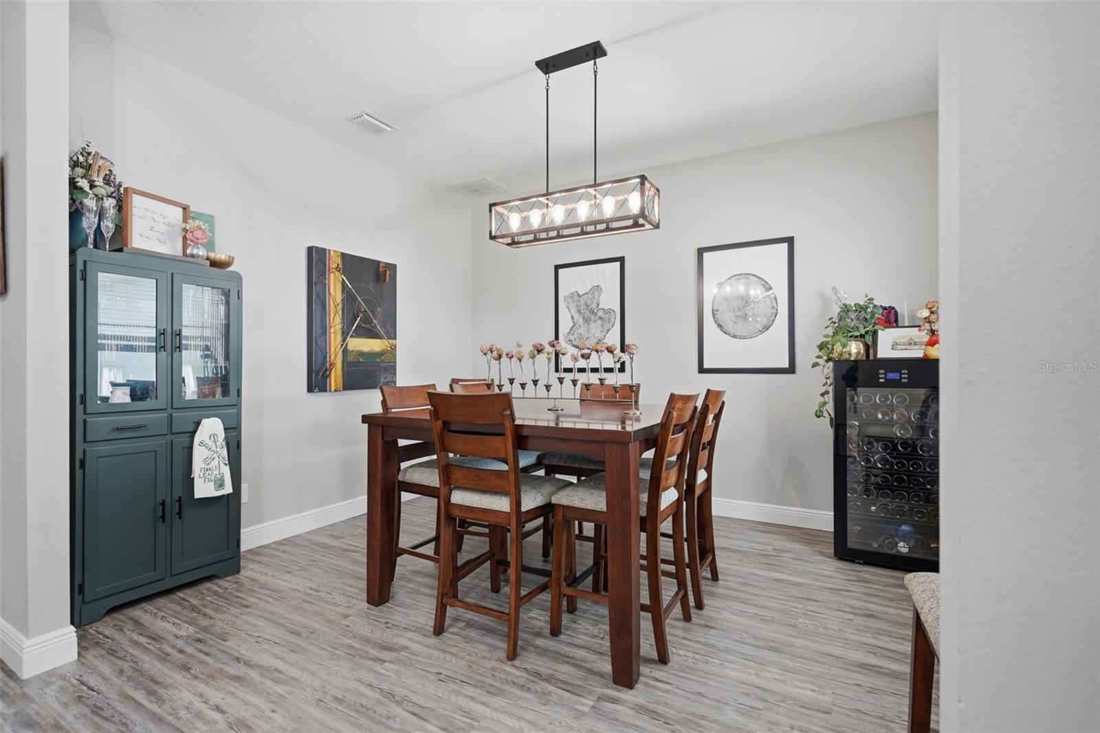 7859 40th, St Petersburg, FL 33709