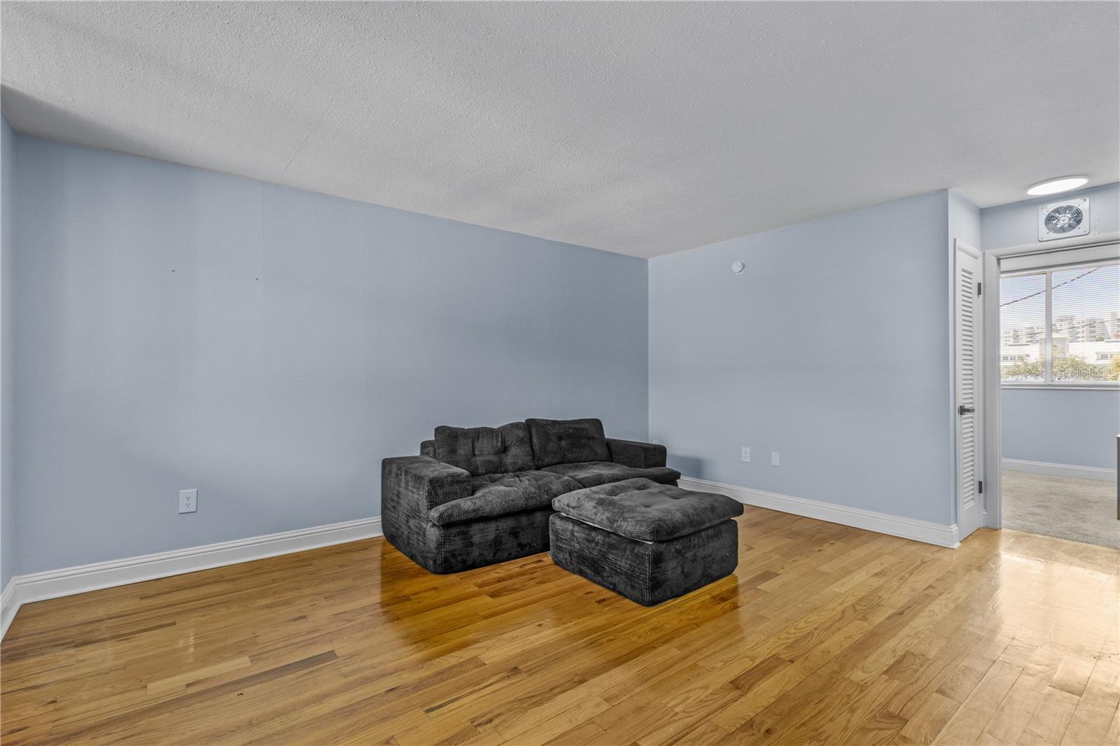 1301 Howard Unit B18, Tampa, FL 33606