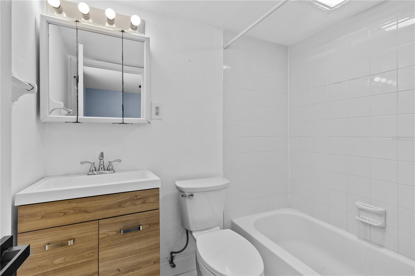 1301 Howard Unit B18, Tampa, FL 33606