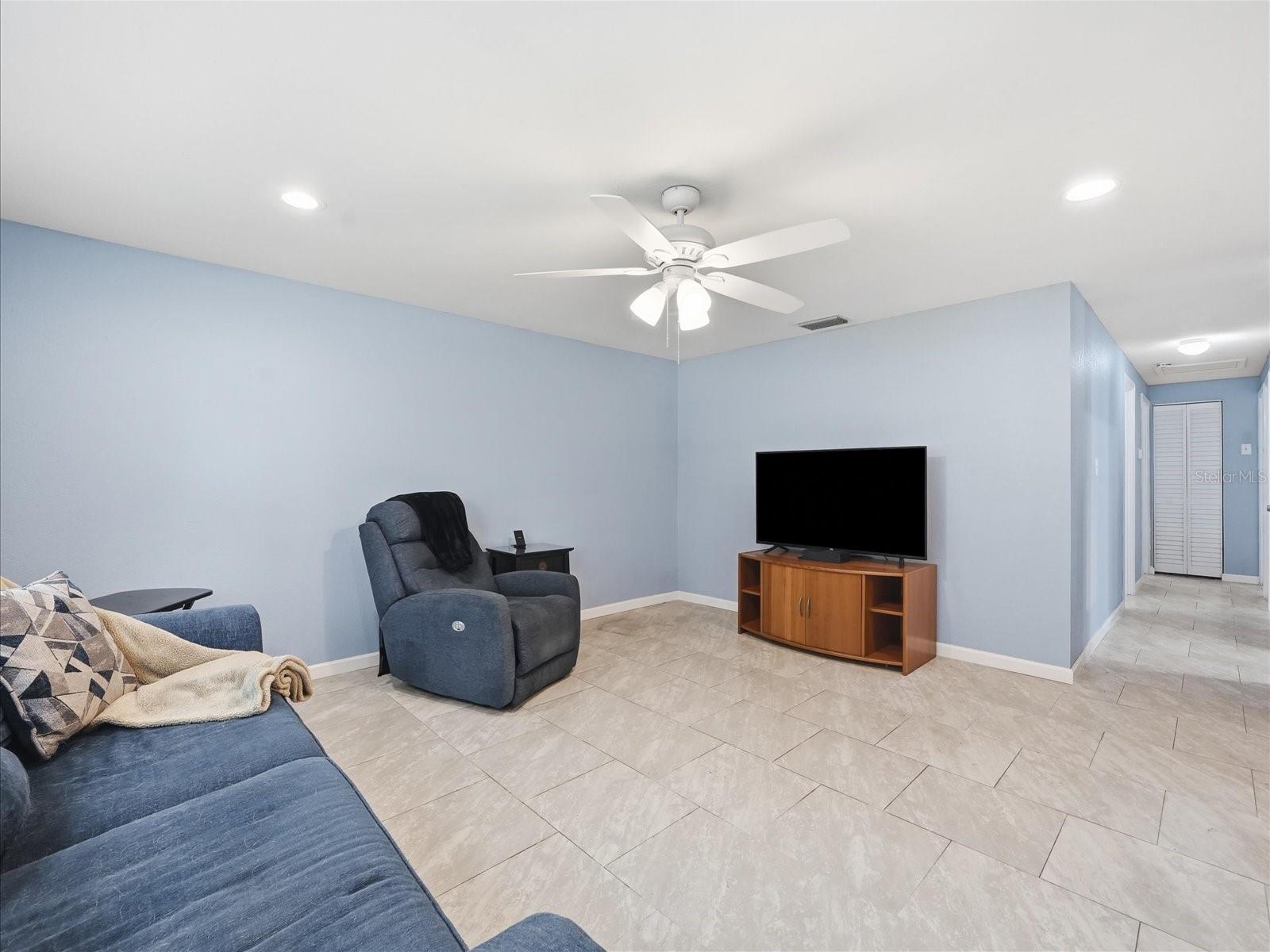 7312 Elliott, Tampa, FL 33616