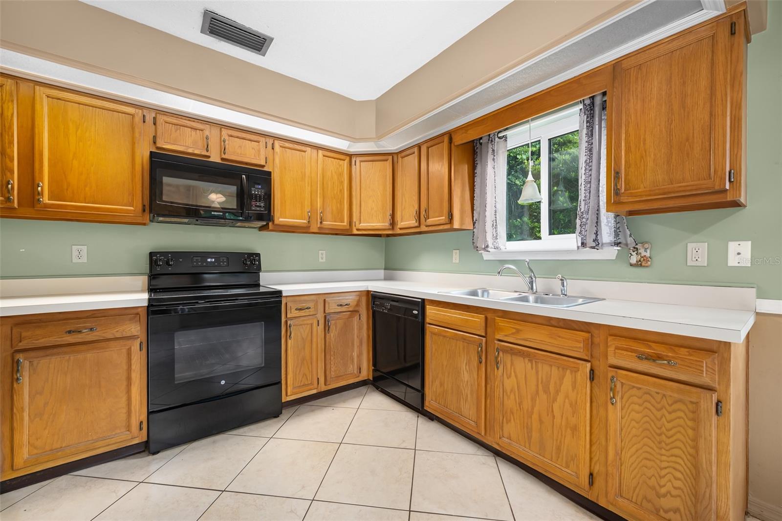 99 Old Barn, Ormond Beach, FL 32174