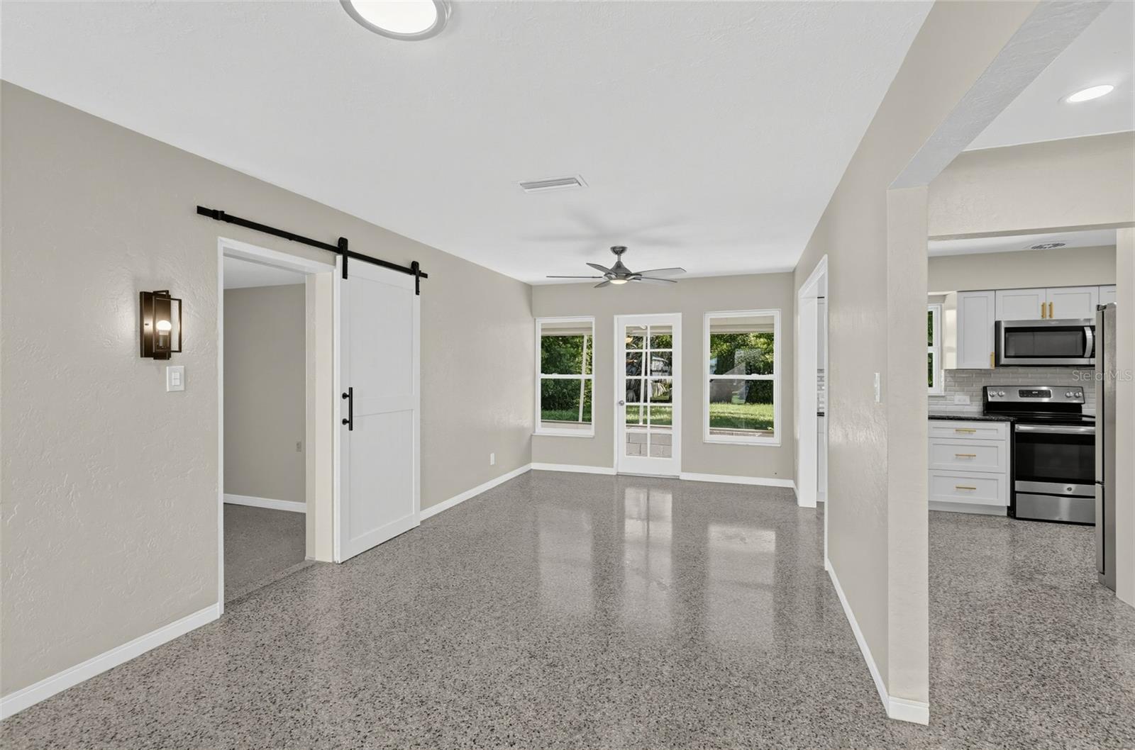 5825 21st, Gulfport, FL 33707