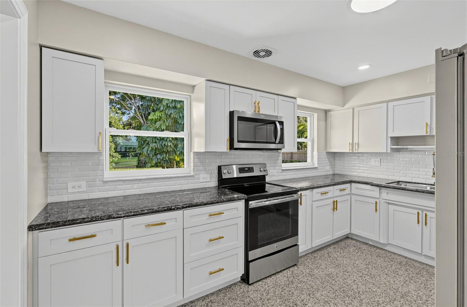 5825 21st, Gulfport, FL 33707