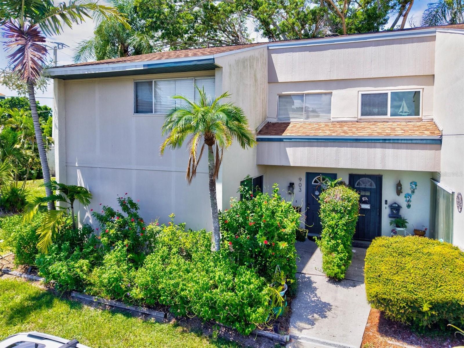 903 Byron, Sarasota, FL 34243