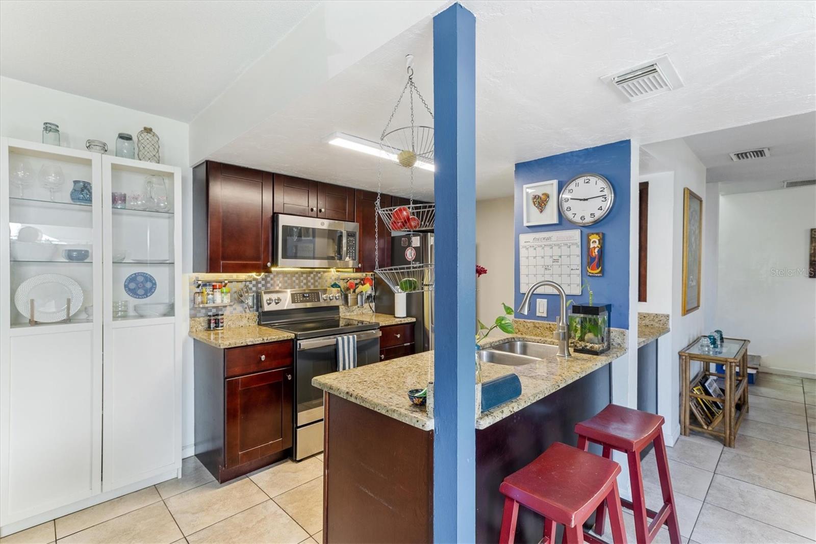 903 Byron, Sarasota, FL 34243