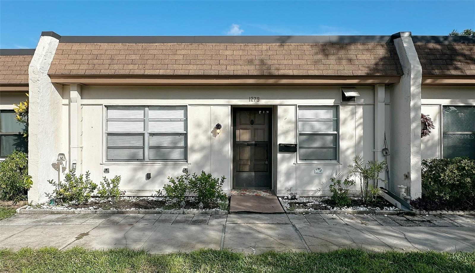1279 Mission Hills, Clearwater, FL 33759