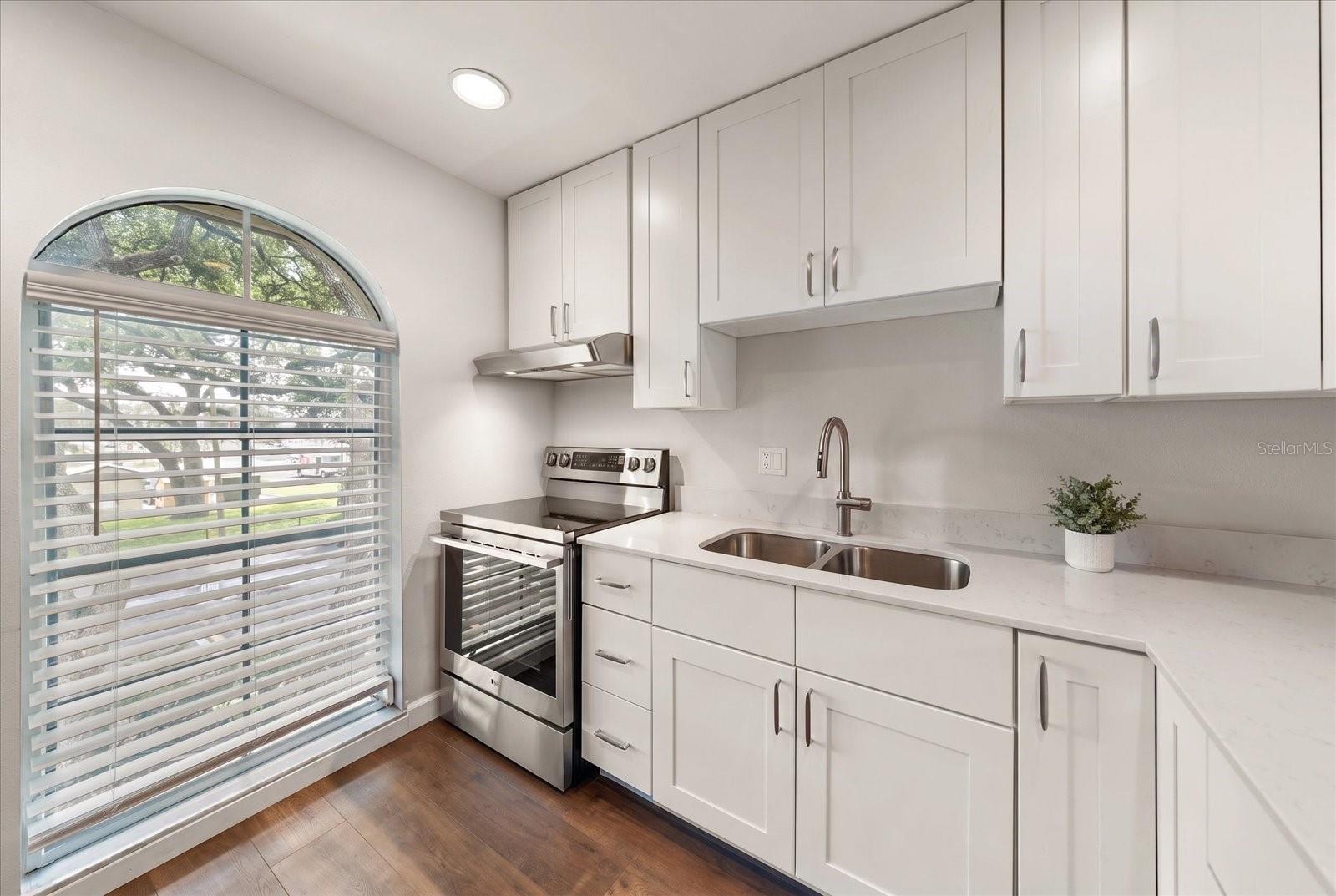 1975 Bay Unit 109, Largo, FL 33770