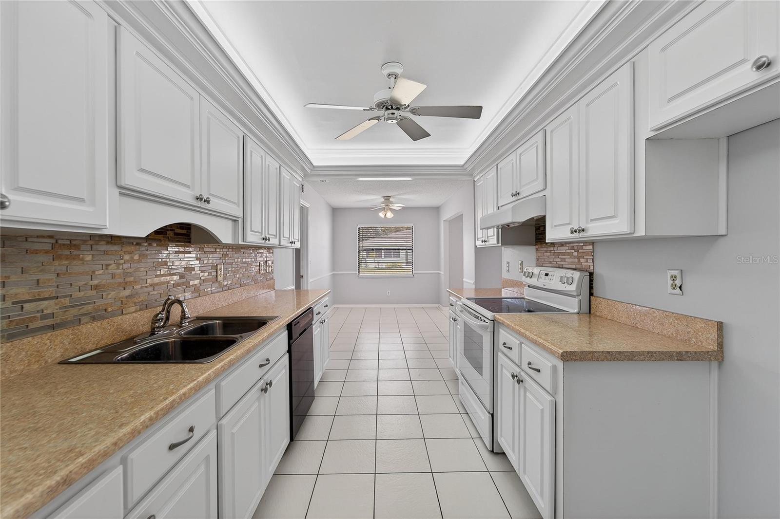 1417 Ingram Unit 79, Sun City Center, FL 33573