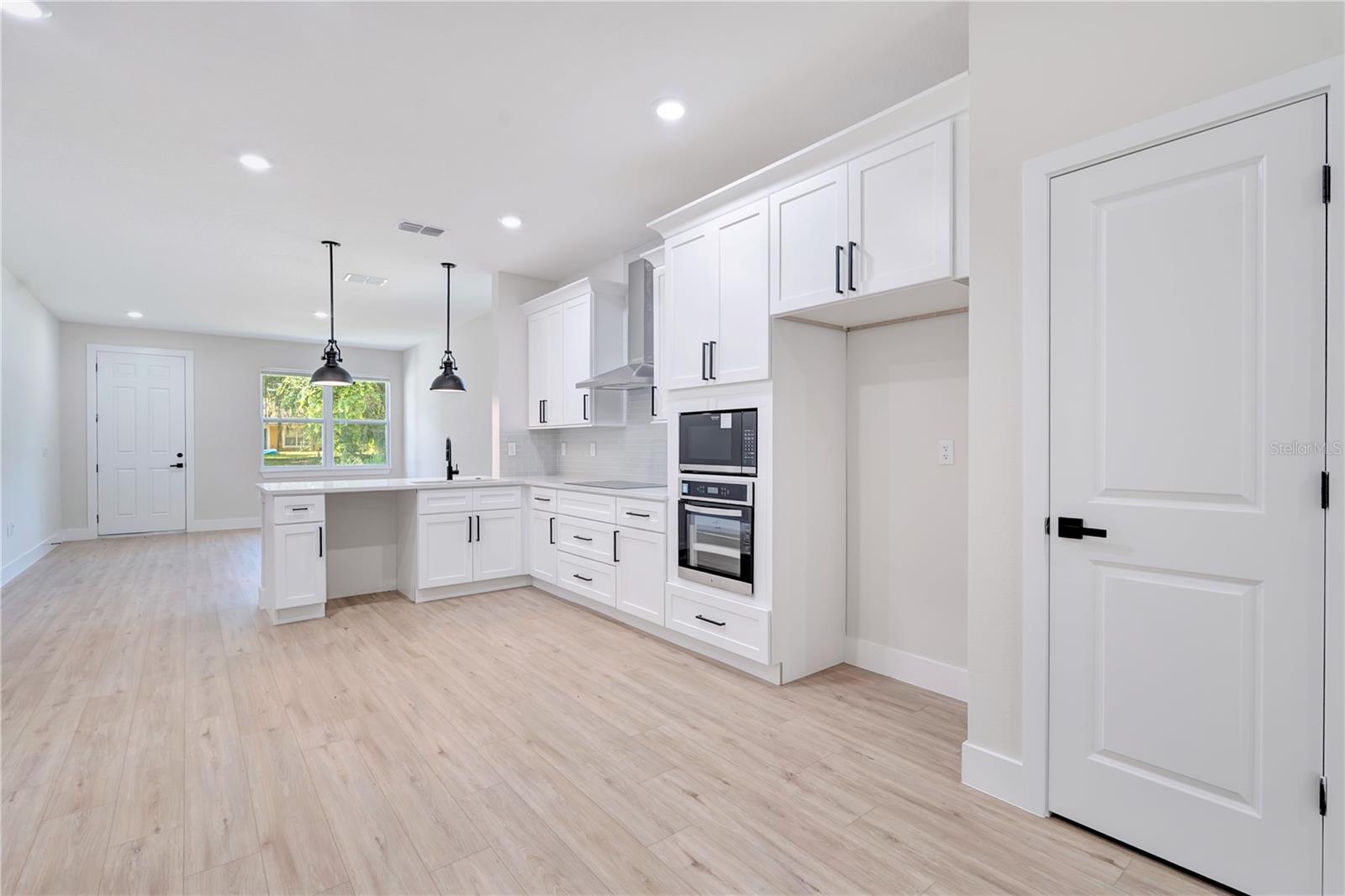 427 13th, Apopka, FL 32703