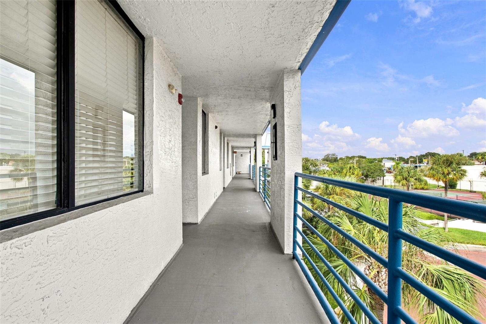 2424 Tampa Bay Unit L404, Tampa, FL 33607