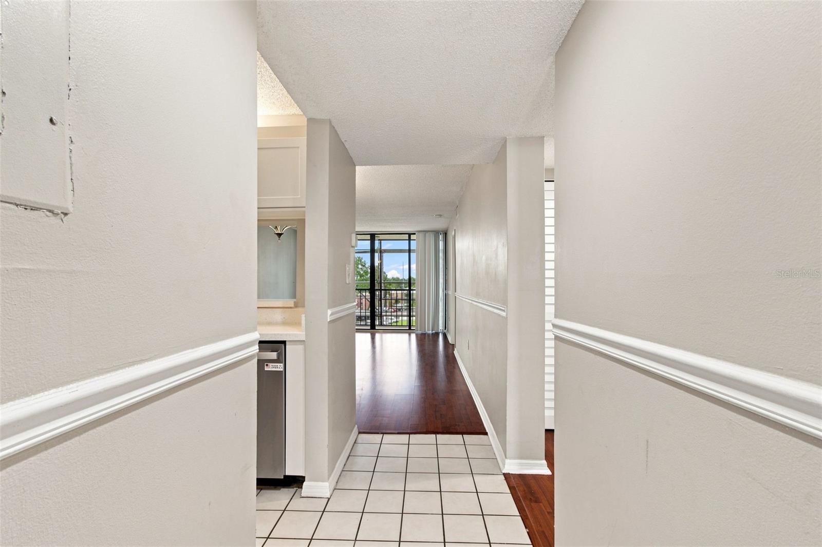 2424 Tampa Bay Unit L404, Tampa, FL 33607