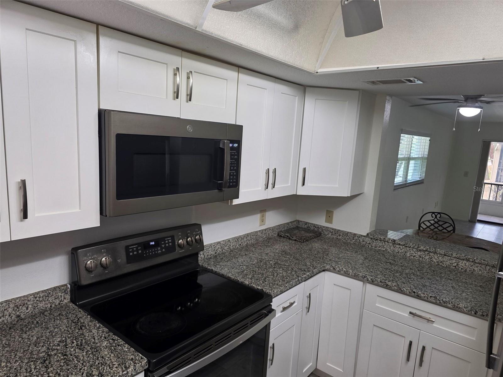 7219 Cloister Unit 202, Sarasota, FL 34231