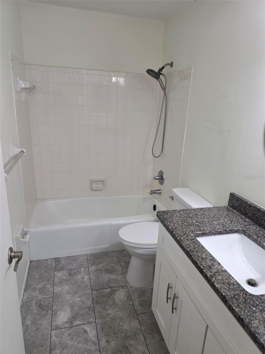 7219 Cloister Unit 202, Sarasota, FL 34231