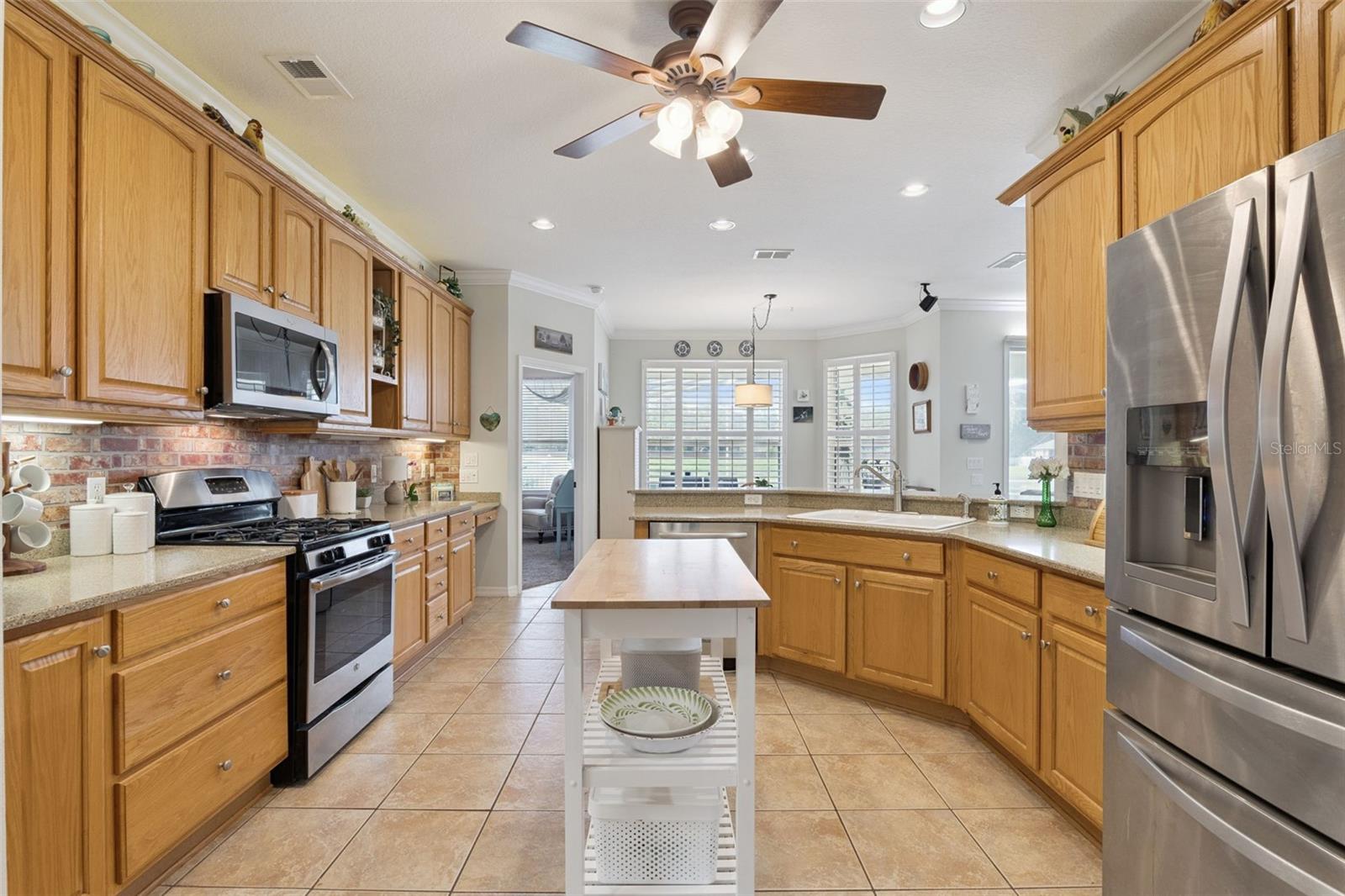 106 Oak Haven, Deland, FL 32720