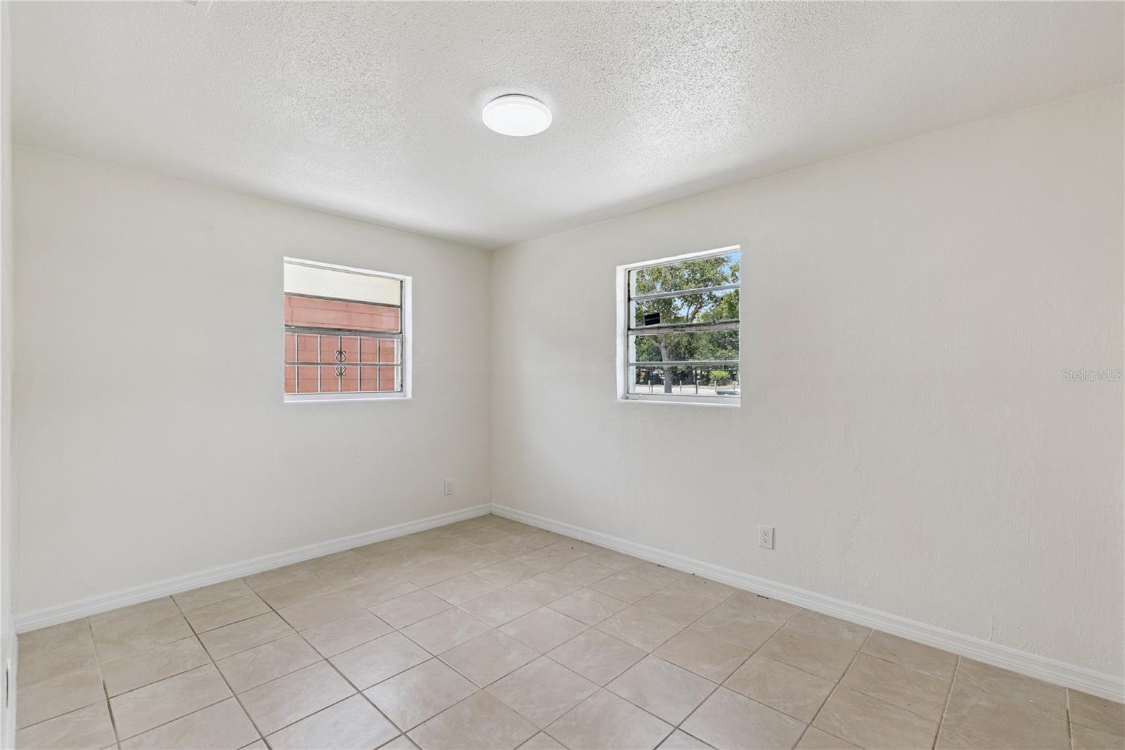875 Loomis, Daytona Beach, FL 32114