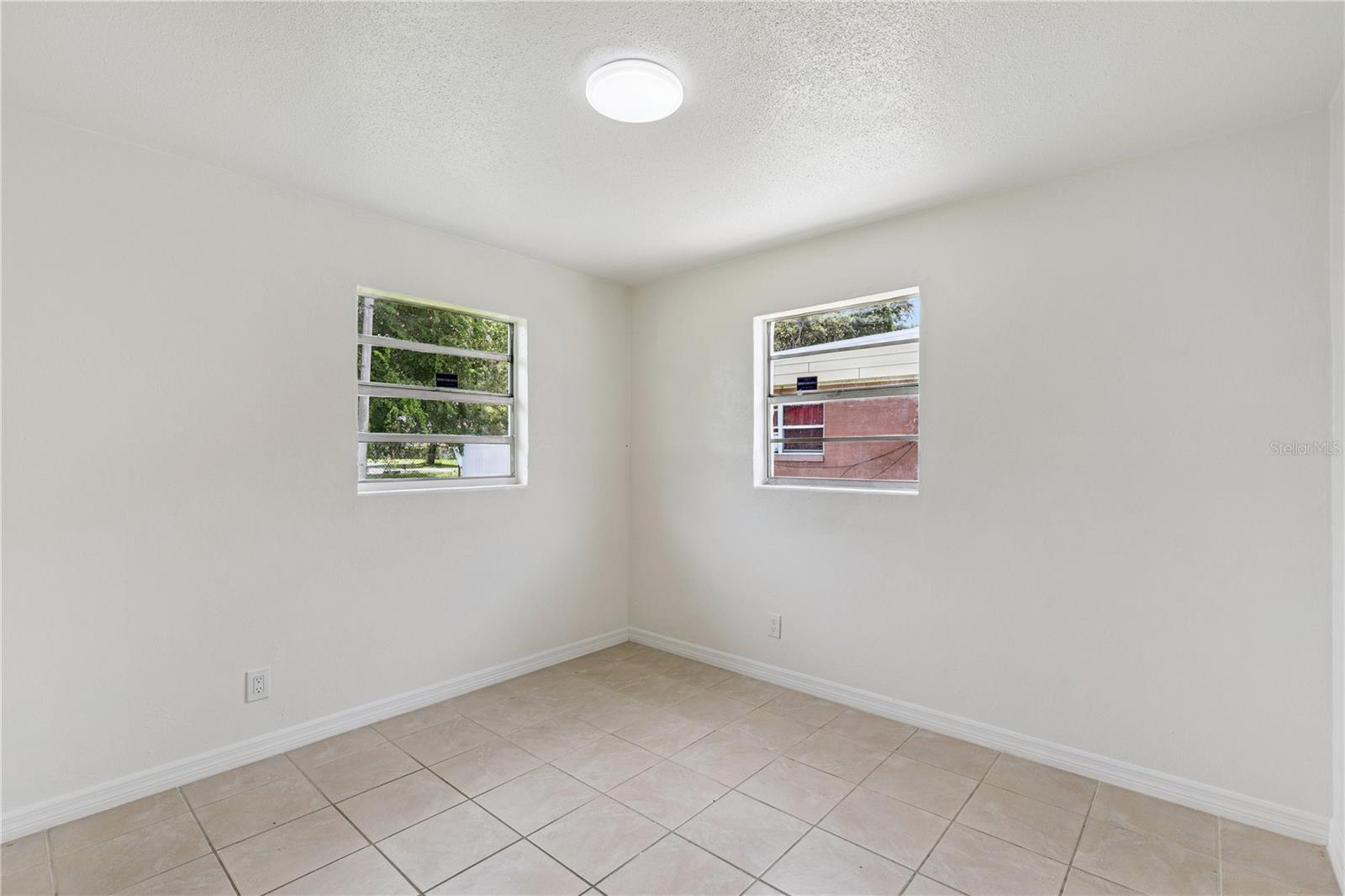 875 Loomis, Daytona Beach, FL 32114
