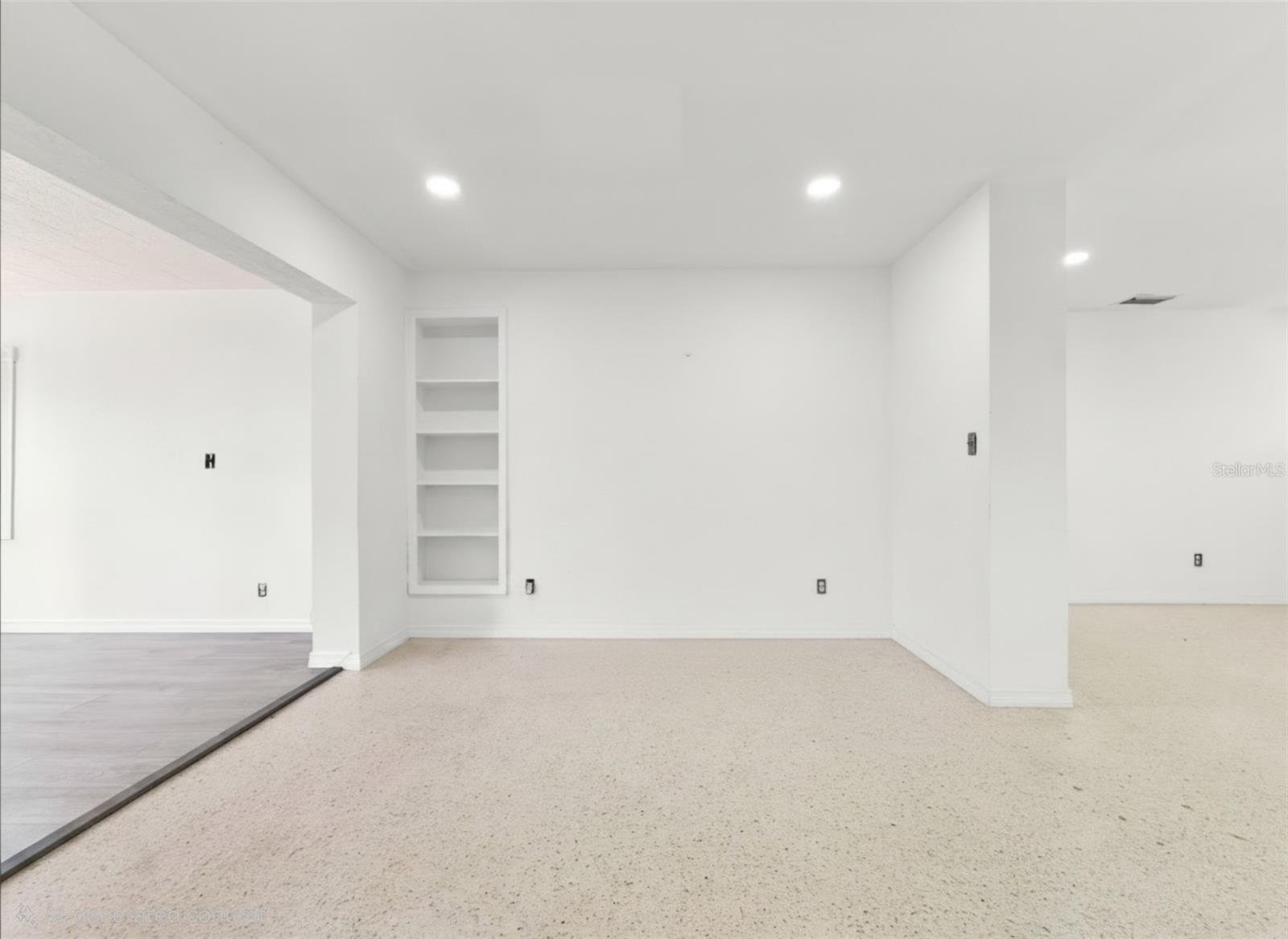6100 35th, St Petersburg, FL 33710