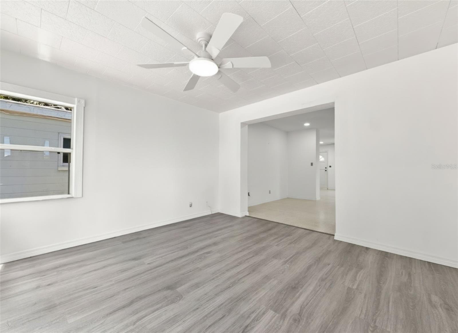 6100 35th, St Petersburg, FL 33710